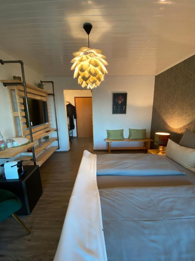 Doppelzimmer Mit Bad & Balkon Simmersfeld Esterno foto